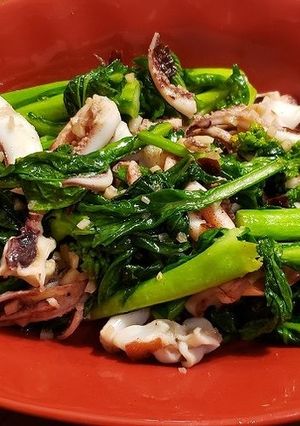 菜の花とイカ下足のペペロンチーノ-レシピのメイン写真