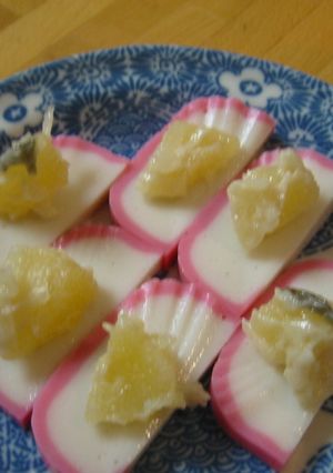 かまぼこにわさび漬けをのせて-レシピのメイン写真