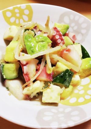 タコとアボカドのさっぱりめんつゆ和え-レシピのメイン写真