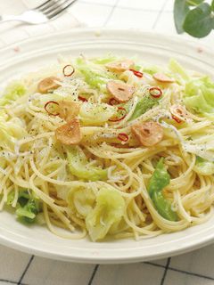 春キャベツのペペロンチーノ-レシピのメイン写真