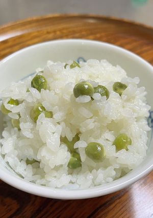 ねこぶだしで豆ごはん（えんどう豆）簡単！-レシピのメイン写真