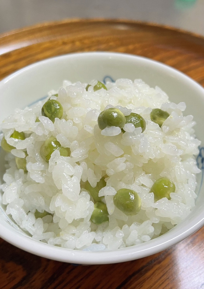 ねこぶだしで豆ごはん（えんどう豆）簡単！-レシピのメイン写真
