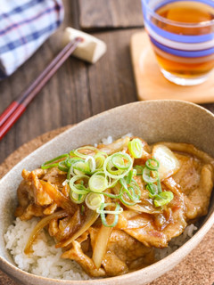 甘辛タレでご飯がススム!我が家の豚丼-レシピのメイン写真