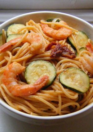えびとズッキーニのトマトパスタ☆-レシピのメイン写真