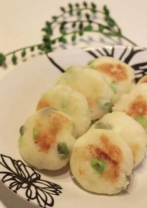 ★米粉で★枝豆入りとろ〜りチーズいももち-レシピのメイン写真