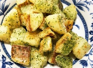 新じゃがでも！フライパンで青のりポテト-レシピのメイン写真
