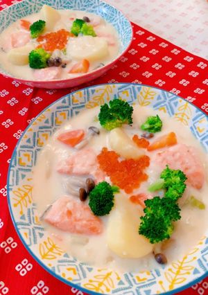 鮭といくらの親子シチュー-レシピのメイン写真