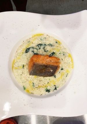サーモンとほうれん草のチーズリゾット-レシピのメイン写真