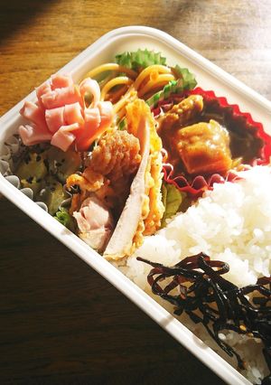 さつまいもにはごま塩パラパラで-レシピのメイン写真