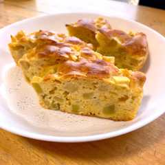 รูปของ ホケミで簡単！りんごとさつまいものケーキ