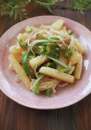 簡単!お手軽!長芋ともやしの炒めもの-レシピのメイン写真