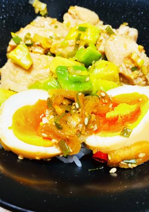 鶏ムネ肉も漬けちゃって！ 麻薬卵丼-レシピのメイン写真