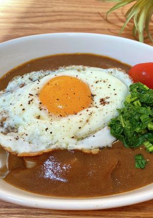 目玉焼き乗せカレー麺-レシピのメイン写真