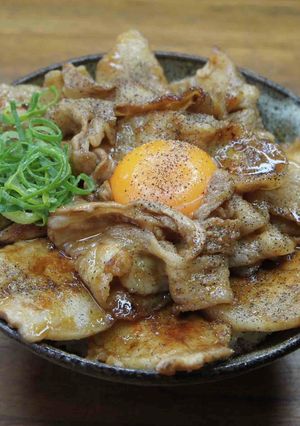全国丼グランプリ受賞　豚マニア丼風-レシピのメイン写真