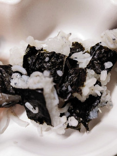 離乳食も♪しらす入りおにぎらず-レシピのメイン写真