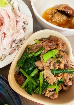 簡単!豚こまとつぼみ菜の炒め物-レシピのメイン写真