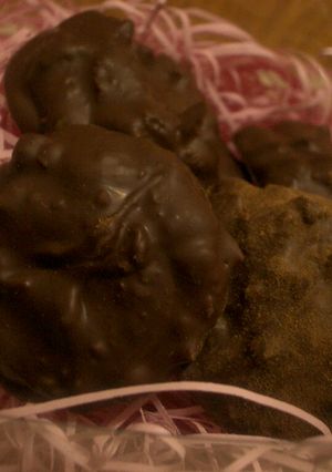 超簡単♪美味☆アーモンドクランチチョコ-レシピのメイン写真