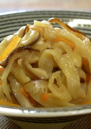パパッと簡単★ゆで干し大根の煮物【動画】-レシピのメイン写真