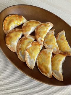 おやつに♪餃子の皮でアップルパイ-レシピのメイン写真
