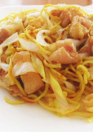鶏もも肉と白ねぎのだし醤油×胡椒焼きそば-レシピのメイン写真