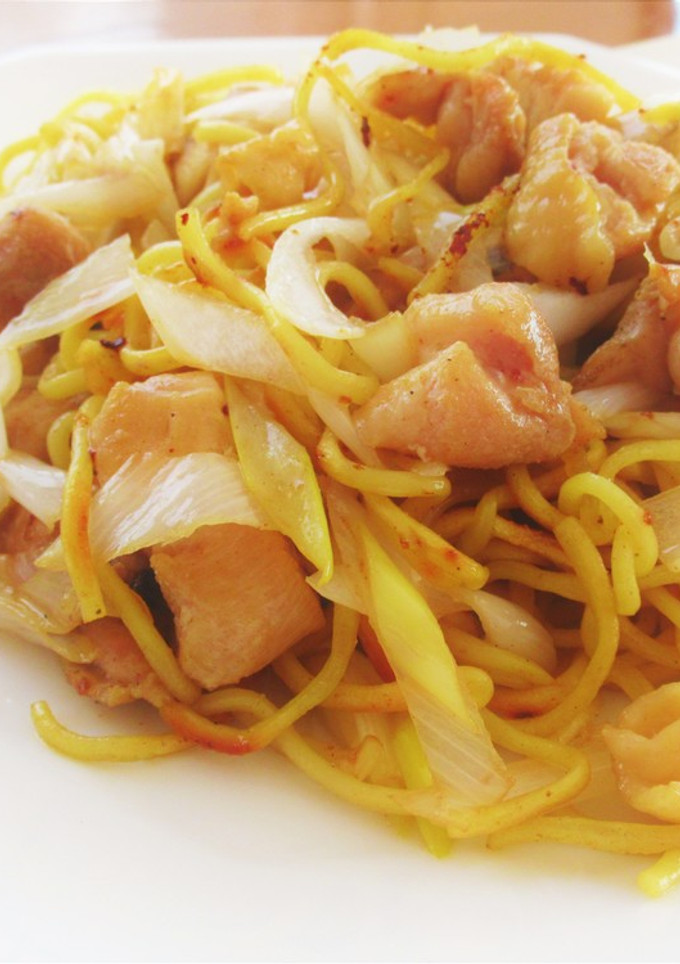 鶏もも肉と白ねぎのだし醤油×胡椒焼きそば-レシピのメイン写真