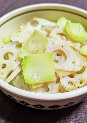 蓮根とブロッコリーの茎のにんにく炒め-レシピのメイン写真