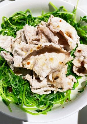 豆苗と豚肉のおかず-レシピのメイン写真
