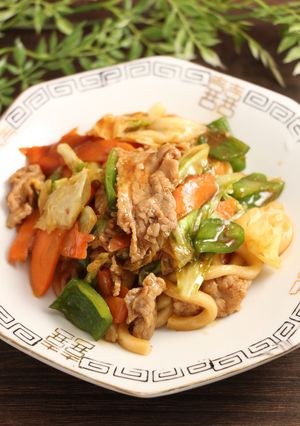 簡単！焼きうどん　ピリ辛回鍋肉風味-レシピのメイン写真