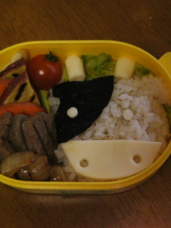 も~ギュウギュウ ウシ弁当-レシピのメイン写真