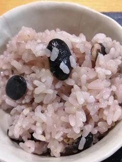 乾燥豆で。炊飯器で簡単!豆ごはんの作り方-レシピのメイン写真