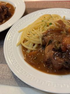 牛テールの赤ワイン煮込み-レシピのメイン写真