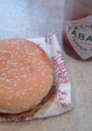 かけるだけ!タバスコバーガー♪-レシピのメイン写真