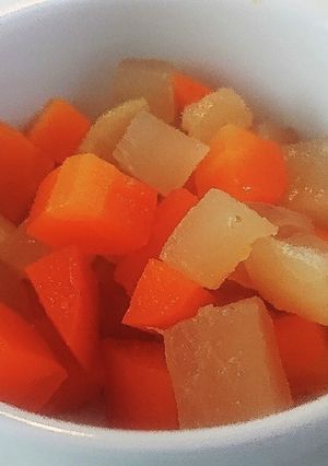 離乳食中期〜 人参と大根の出汁煮-レシピのメイン写真