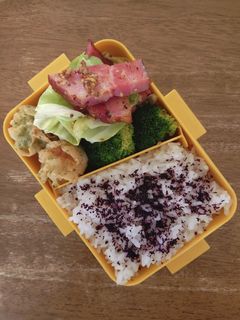 春キャベツとベーコンのマスタード炒め弁当-レシピのメイン写真