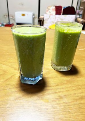 サラダほうれん草とりんごバナナスムージー-レシピのメイン写真