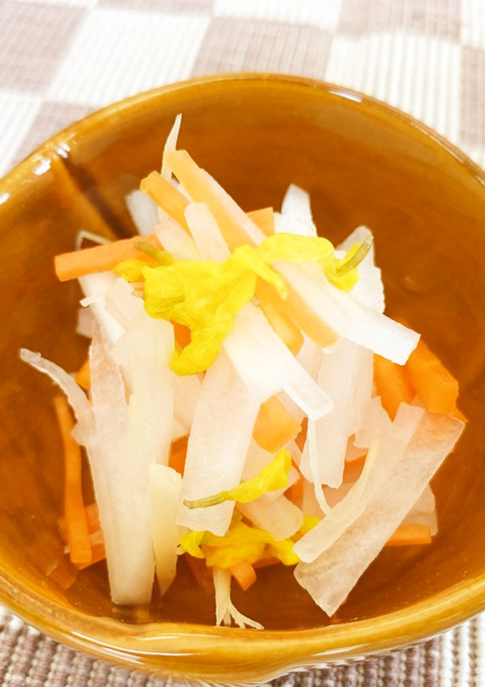 大根と食用菊の甘酢和え-レシピのメイン写真
