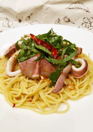 イカと大葉のペペロンチーノ生スパゲティ-レシピのメイン写真