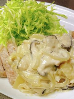 きのこクリームソースで食べるポークソテー-レシピのメイン写真