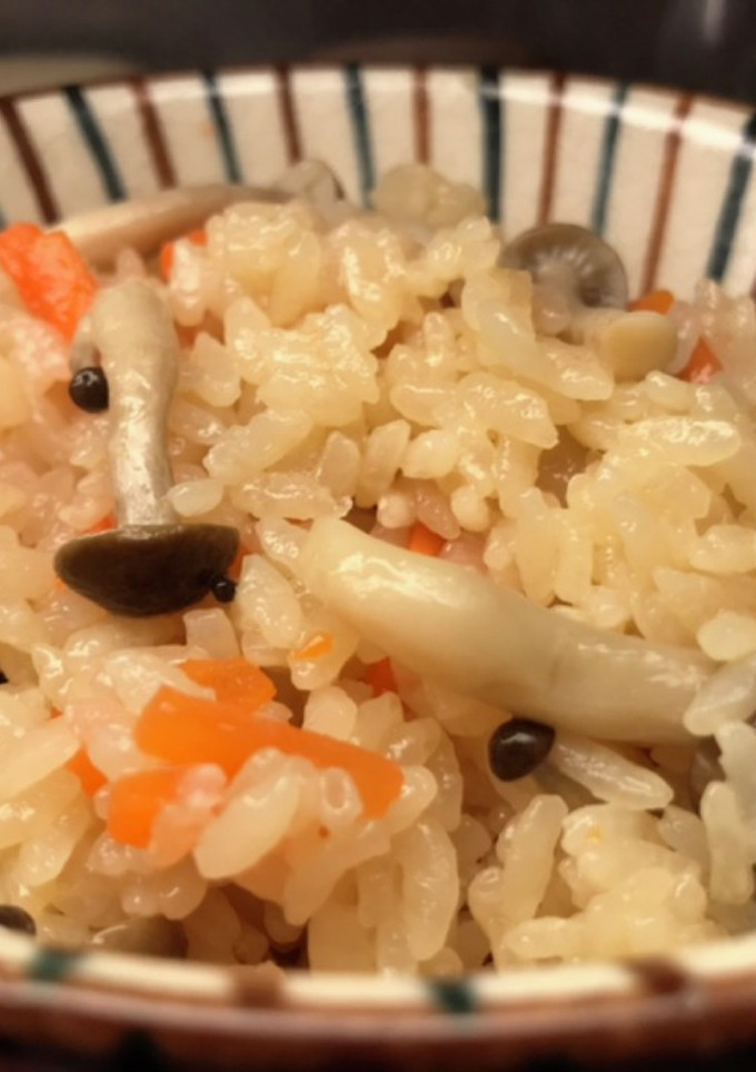 しめじと人参だけの炊き込みご飯-レシピのメイン写真