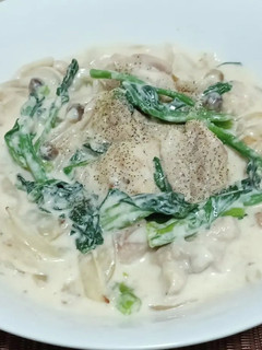 超簡単!鶏もも肉とほうれん草のクリーム煮-レシピのメイン写真