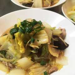 รูปของ ミルフィーユ鍋は面倒だ！白菜の炒め煮