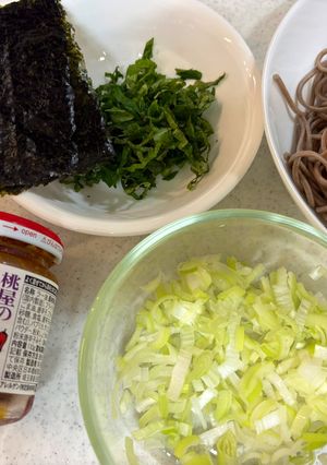 ネギしそのりめんつゆごま油　そば-レシピのメイン写真