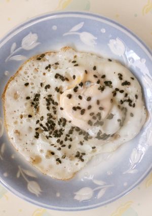 胡麻塩目玉焼き-レシピのメイン写真