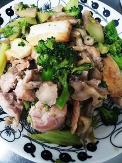 簡単♪鶏もも肉とブロッコリー炒め-レシピのメイン写真