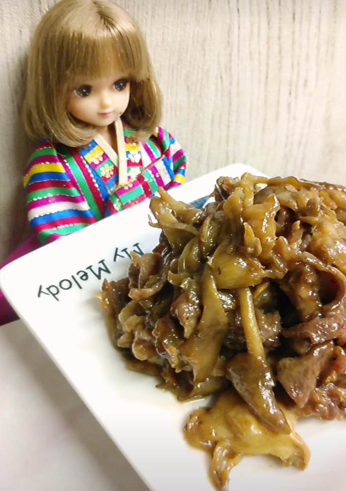 リカちゃん♡ラムと舞茸の焼肉ダレ炒め✡*-レシピのメイン写真