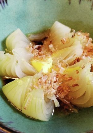 離乳食も♪電子レンジで丸ごと玉葱-レシピのメイン写真