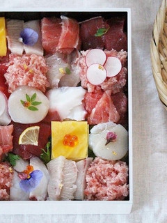 マグロたっぷり モザイク寿司-レシピのメイン写真
