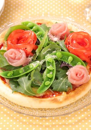 スナップエンドウのサラダピザ-レシピのメイン写真