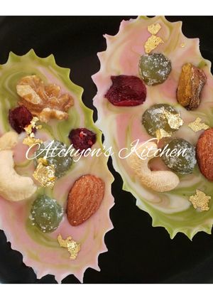 簡単！菱餅カラーのアートなチョコレート-レシピのメイン写真