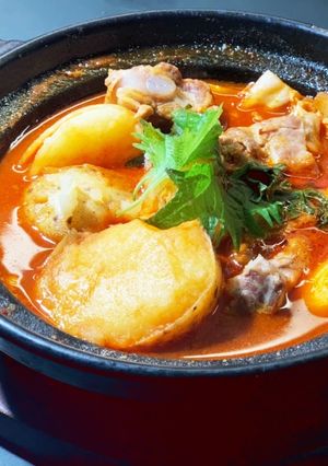 韓国料理。新じゃがレシピカムジャタン-レシピのメイン写真